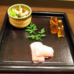 藤吉 - 本日のおまかせ竹(3000円・外税)の前菜3品。河豚の煮こごり、かにかまの奉書巻き、青菜ときのこのお浸し