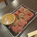 肉もつ屋 神坊 - 