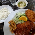 なんじゃろ - ポークカツ@1100円に市場コロッケ@150円