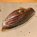 すしやのたい悟 - 愛媛の釣り鯵さんでーす。