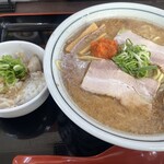 愛と情熱のらーめん屋 皐月亭 - 