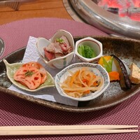 牛歩 - 前菜のカッパが美味しすぎる。梅れんこんもさっぱりしててよい。