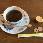 旧華頂宮邸 - コーヒー1杯に150円…お得価格しちゃったかもだけど美味かった