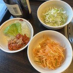朝鮮飯店 - チャンジャと味ネギ、辛ネギ、めちゃくちゃおすすめ！