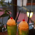 SON Records & Ambient Cafe - 