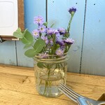 リトルネスト - 今月のお花