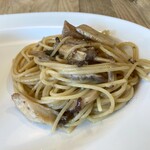 リトルネスト - きのことポルチーニのペペロンチーノ