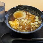 大衆食堂 半田屋 - 料理写真:あごだし中華そば