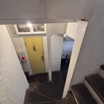 ココフル カフェ - お手洗いは1階の階段下