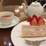 ハーブス  - 紅茶とイチゴのケーキ☆