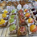 マエジマ製パン - コレコレ、コレは凄い♥️
      宝石みたいです⭐️
      