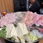 豊田屋 - アンコウ、牡蠣、あん肝、白子の全部のせ