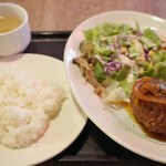 ピザとワイン トリバキッチン グリッツ - ハンバーグランチ