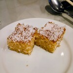 GRAND PYRAMID - バスブーサケーキ？というんだそう、とにかく甘い