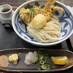 うどん 兎麦 阪急三番街店 - 