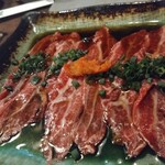 炭火焼 ゆうじ - ツラミ刺し