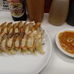 ぎょうざ専門店 赤萬 元町店 - 