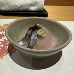 鮨 功 - 答志島トロサワラ