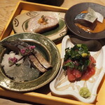 小皿のまぐろとさば。 - 本まぐろとトロさばの小皿盛り