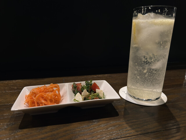 comodo ドリンクと前菜