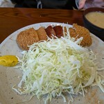 丸八とんかつ店 - 