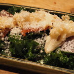 小皿のまぐろとさば。 - ハナビラタケは最近の流行？