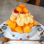 嘘と僕 - 『ひらたね柿』は固すぎず、柔らかすぎず丁度よいシャキシャキした食感で、めちゃ甘くって美味しい～!! お芋クリームは、シルクのようになめらかで、しっとりとした食感で、ほんのり甘〜い!!(^o^)丿