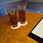 花むら - 麦焼酎吉四六ウーロン茶割り一杯目、ウーロン茶一杯目