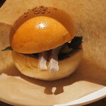 小皿のまぐろとさば。 - こちらへ寄ったらぜひ