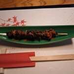 花むら - 肝焼に七味唐辛子と山椒をかけて