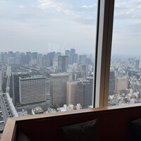 ザ タヴァン グリル＆ラウンジ - 