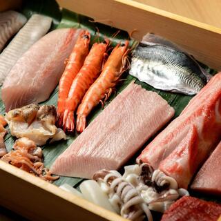 豊洲老舗仲卸から仕入れる、妥協を許さない「上質な厳選食材」