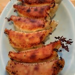 餃子センター - しそ餃子。こちら1番好み。餡と皮とのバランス良かったです。