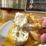 BurgerPOLICE - タルタルソース♡には、新生姜が入っていて、爽やかな酸味と香りが広がります♡