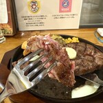 BurgerPOLICE - 口の中に溢れる♡お肉の旨み♡