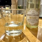 BurgerPOLICE - 世界最古の歴史を持つ蜂蜜酒♡ MEAD♡