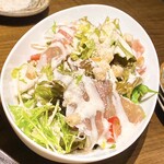 ご縁もん - 温泉卵の生ハムサラダ…生ハム美味しかった♡