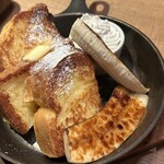 ドトール珈琲店 - 料理写真:2025/11/3 ディナーで利用。フレンチトースト(820円)