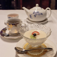 四川名菜 川府 - 杏仁豆腐とコーヒー