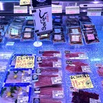 花京院市場 - 店内魚介品コーナー