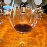 レストラン ナズ - 山葡萄と地元のブルーベリー、中国のラプサンスーチョン、イタリアのバルサミコ