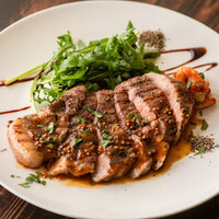 カナダ産豚肩ロースのグリル　フォンドヴォーとマスタードのソース＋300円