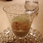 日本料理 お寅 - シャインマスカット クイーンルージュ フロマージュブラン レーズンソース シャンパンゼリー