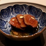 日本料理 お寅 - 短黒牛の炭火焼 海老芋