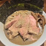 いかれたヌードル フィッシュトンズ - 濃厚煮干しラーメン