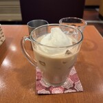 ラ・パレット - これこれ、これが飲みたかったの。アイスロイヤルクリームティー720円。