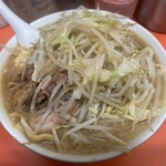 らーめん いごっそう - 豚入り大盛らーめん(ヤサイ、ニンニク、アブラ)