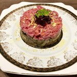 創作料理Ryota  - ・宮城県産黒毛和牛と焼き茄子　極上タルタルユッケ　ハーフ（￥2,990）
