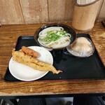 山内うどん店 - 