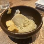 餃子酒場 肉汁とっつぁん - お通し(おでん)